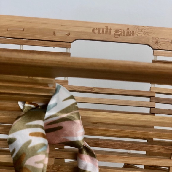 Cult Gaia Ark Small Bamboo Clutch - Picture 9 of 9